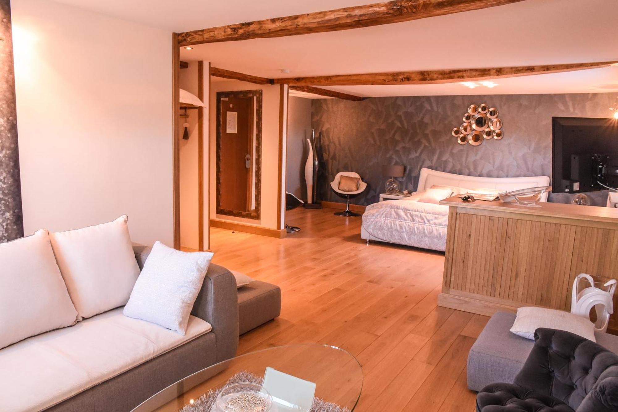 Вилла Le Domaine Des Fagnes Sains-du-Nord Экстерьер фото