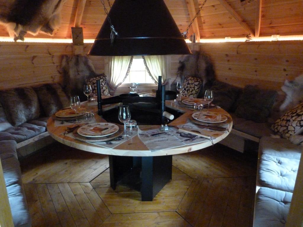 Вилла Le Domaine Des Fagnes Sains-du-Nord Экстерьер фото